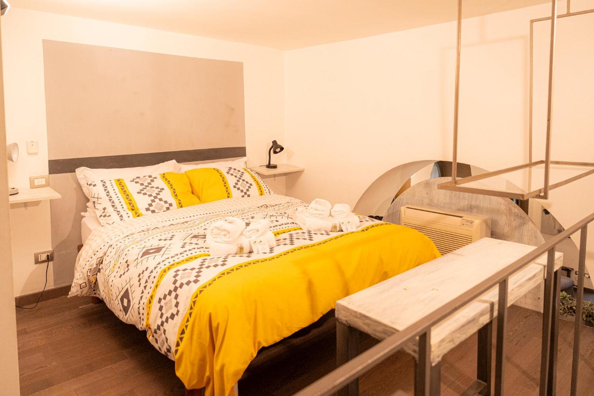 Homehouse Serpenti - Colosseum - Rione Monti Rom Exterior foto